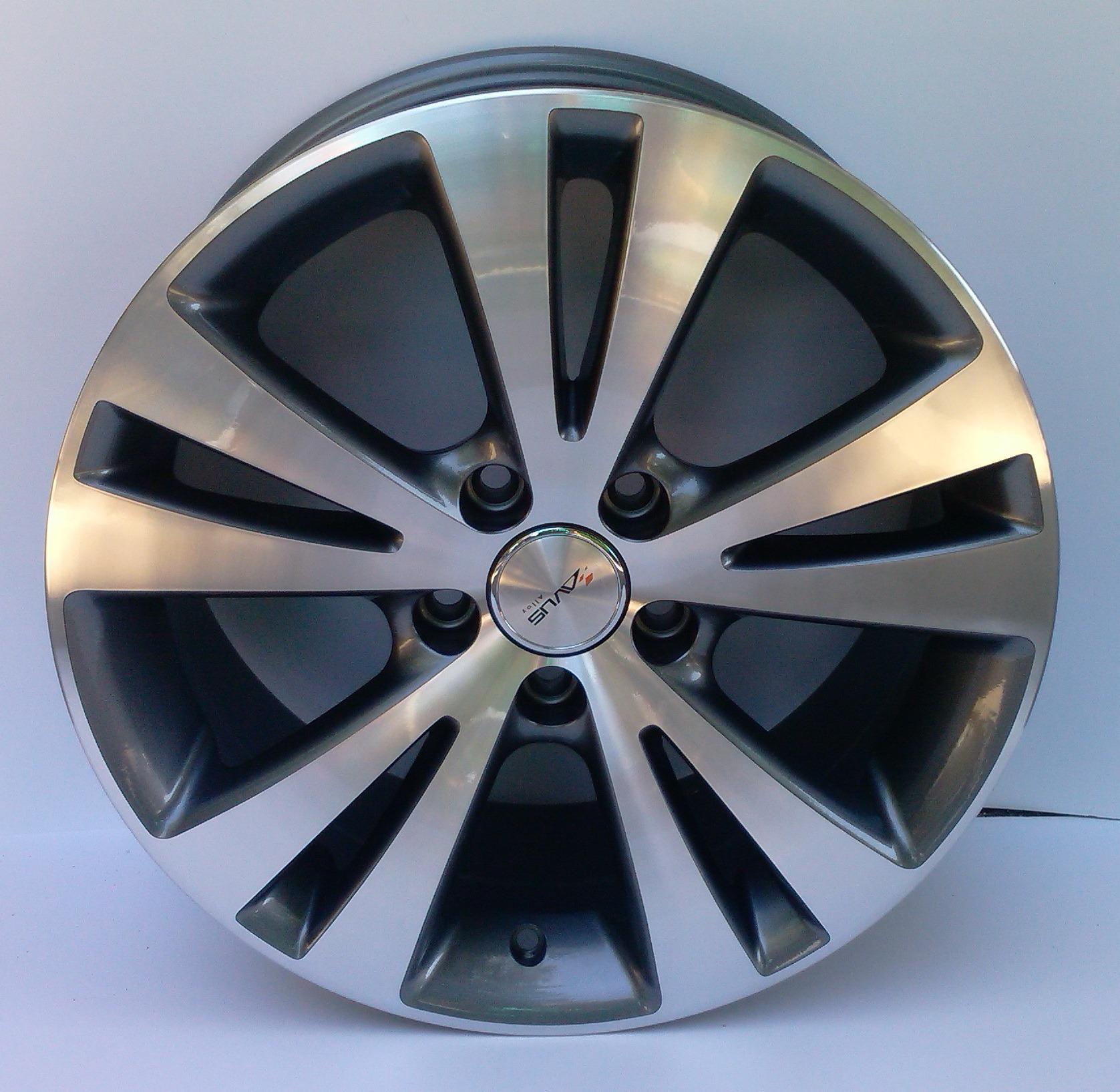 F334 7.5x17 5x112 ET47 DIA 57.1 ANTHRACITE POLISHED