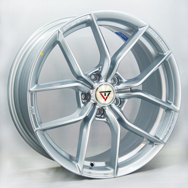 Vlf -P02 8x18 5x112 ET38 DIA 66.56 silver