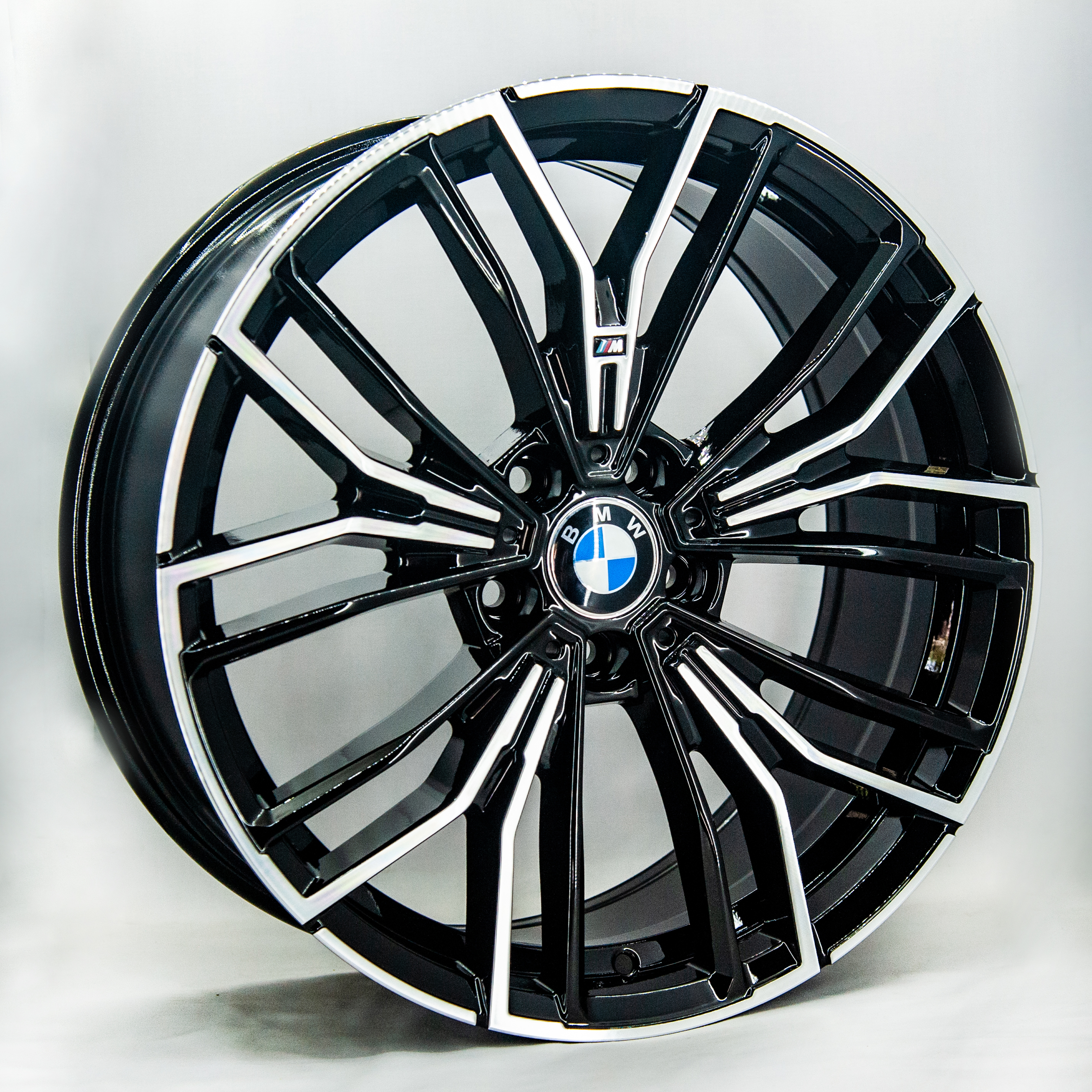 BMW * GT 5964 9x19 5x112 ET44 DIA 66.6 BP