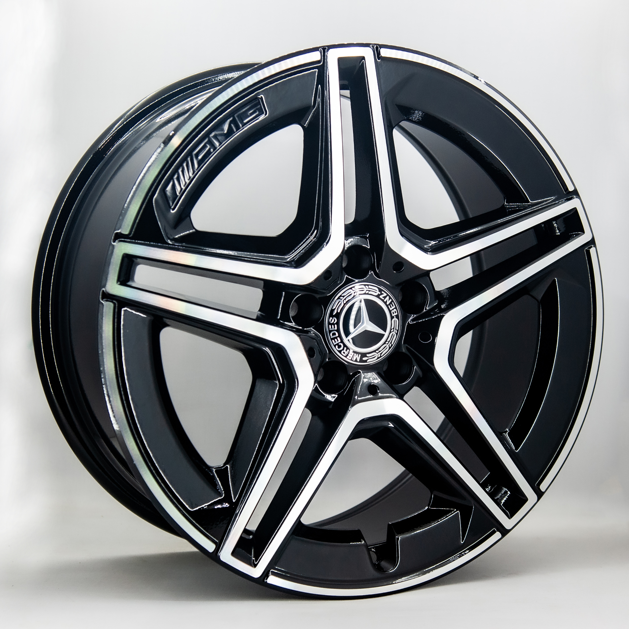 Mercedes A035 8x18 5x112 ET35 DIA 66.6 MB