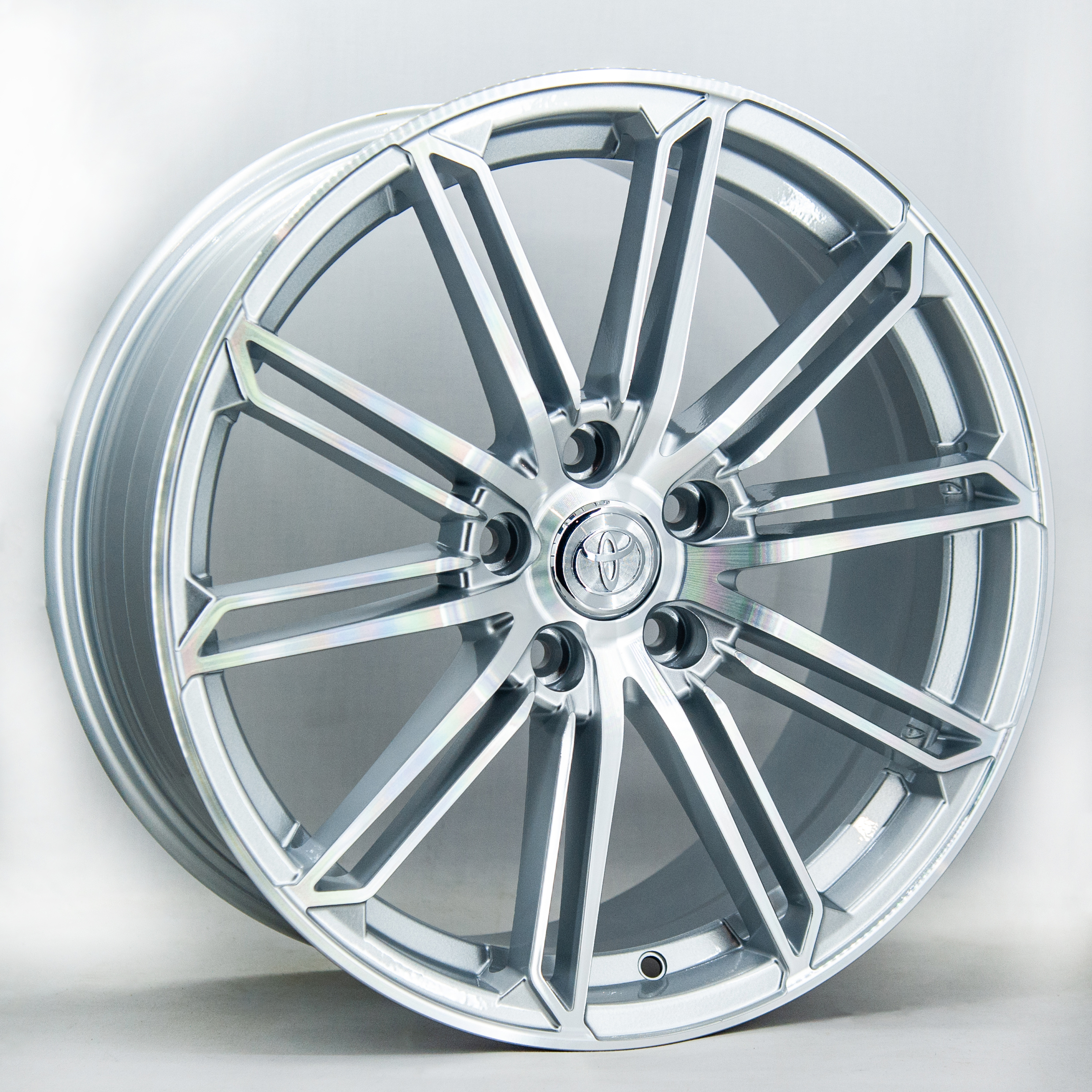 Toyota GT DX168 8x18 5x114.3 ET43 DIA 60.1 SMF